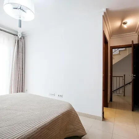 Los Corales Townhouse 美洲海滩